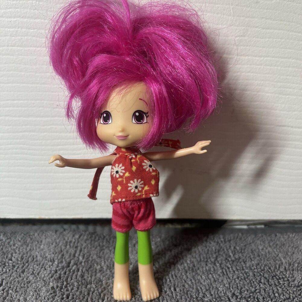 Strawberry Shortcake Raspberry Torte Mini Doll – 6″ Berry Bitty Adventures 2014